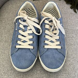 Taos Star Sneakers Shoes. Blue Wash Canvas Size 9.5